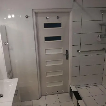 Apartament 100 M2 Kolobrzeg-podczele Apartment