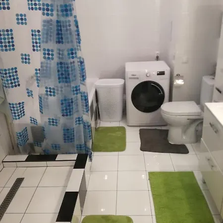 Apartament 100 M2 Kolobrzeg-podczele Apartment *